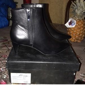 The Fix Kenzee Kitten Heel Ankle Boots NWT